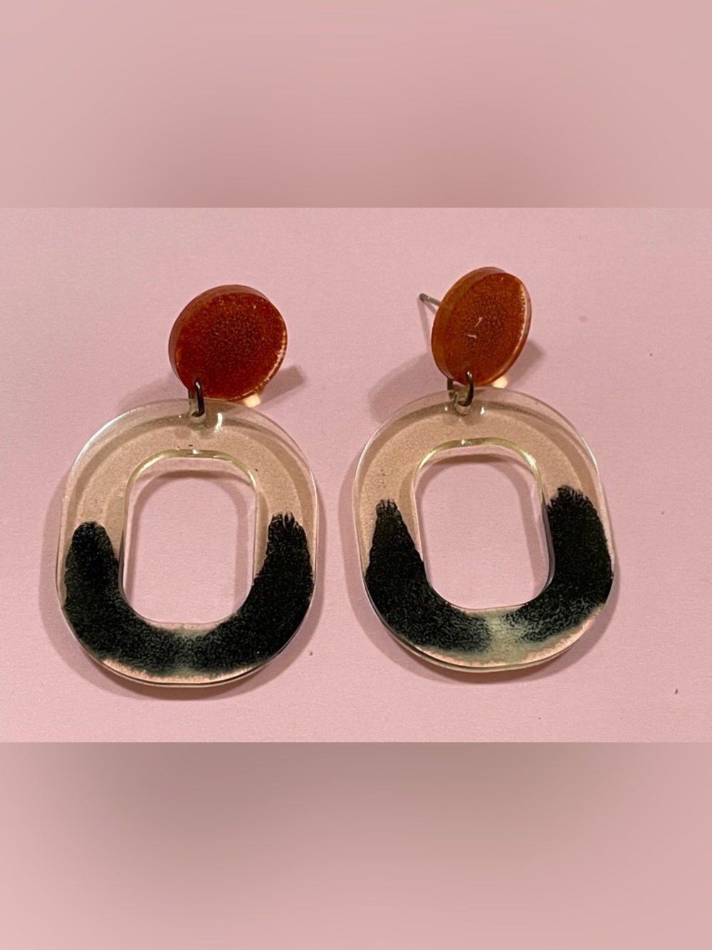 Vintage Costume Plastic Pierced Earrings #9674